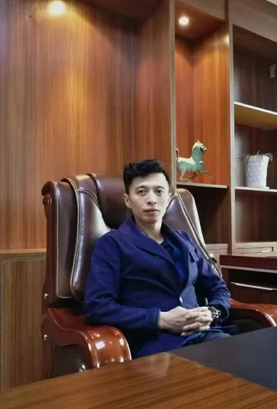 李云松.jpg 李云松.jpg